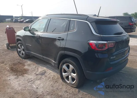 2018 Jeep Compass Latitude 4X4 z USA, uszkodzony, nr VIN 3C4NJDBB2JT478904